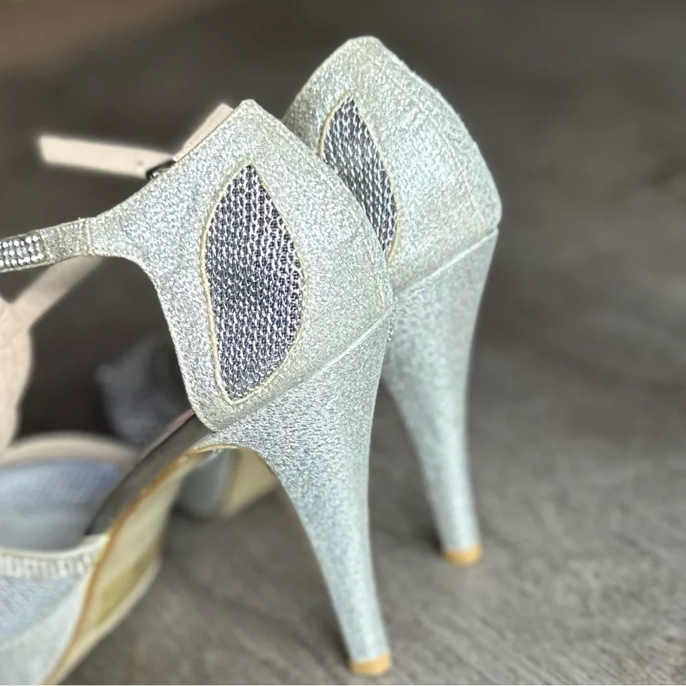 Top Moda silver platform sandal heels, women’s size 8